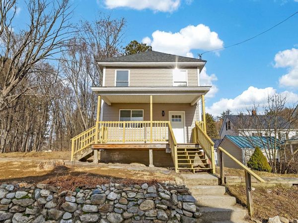 52 Church Street, Newport, NH 03773