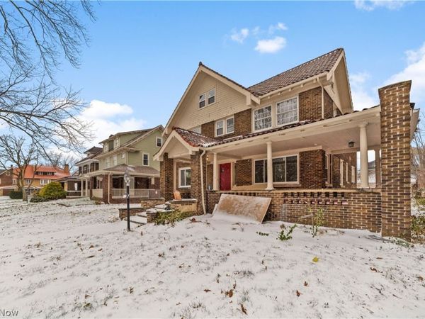 867 East Blvd , Cleveland, OH 44108