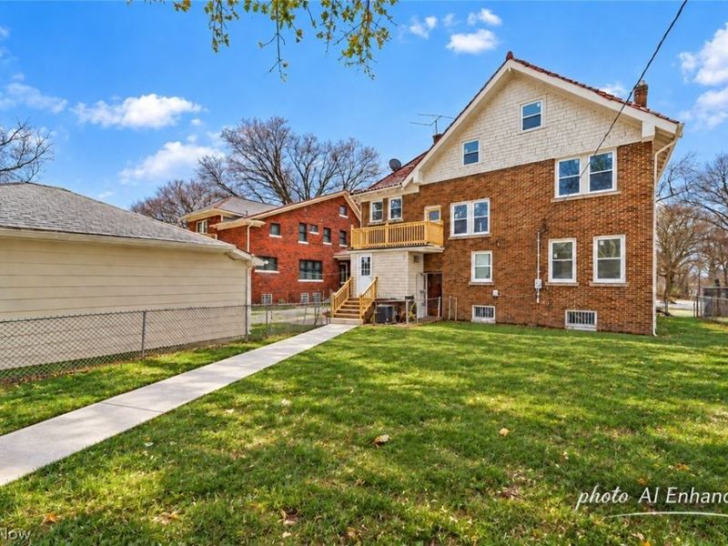 867 East Blvd, Cleveland, OH 44108 Photo 2