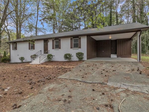 5521 E Wind Drive SW, Lilburn, GA 30047