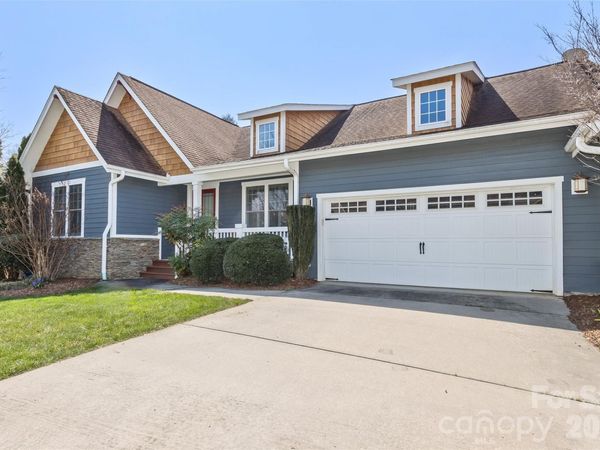 37 Creekside View Drive, Asheville, NC 28804