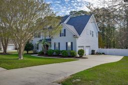 24 Middleton Drive photo 4