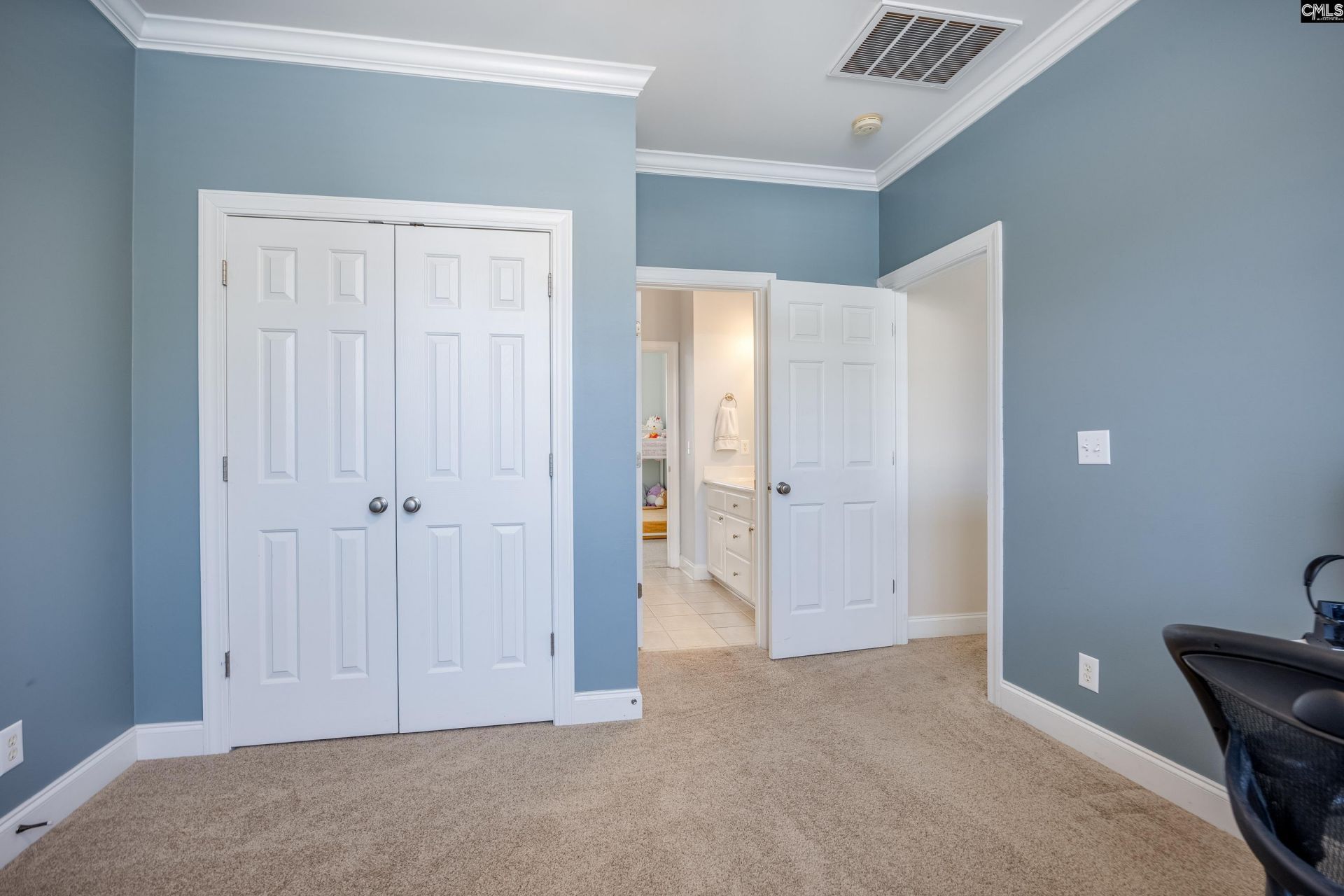 24 Middleton Drive Photo 58