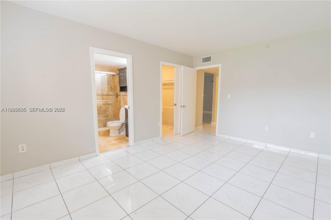 8700 SW 133rd Ave Rd, Unit 223, Miami, FL 33183 Photo