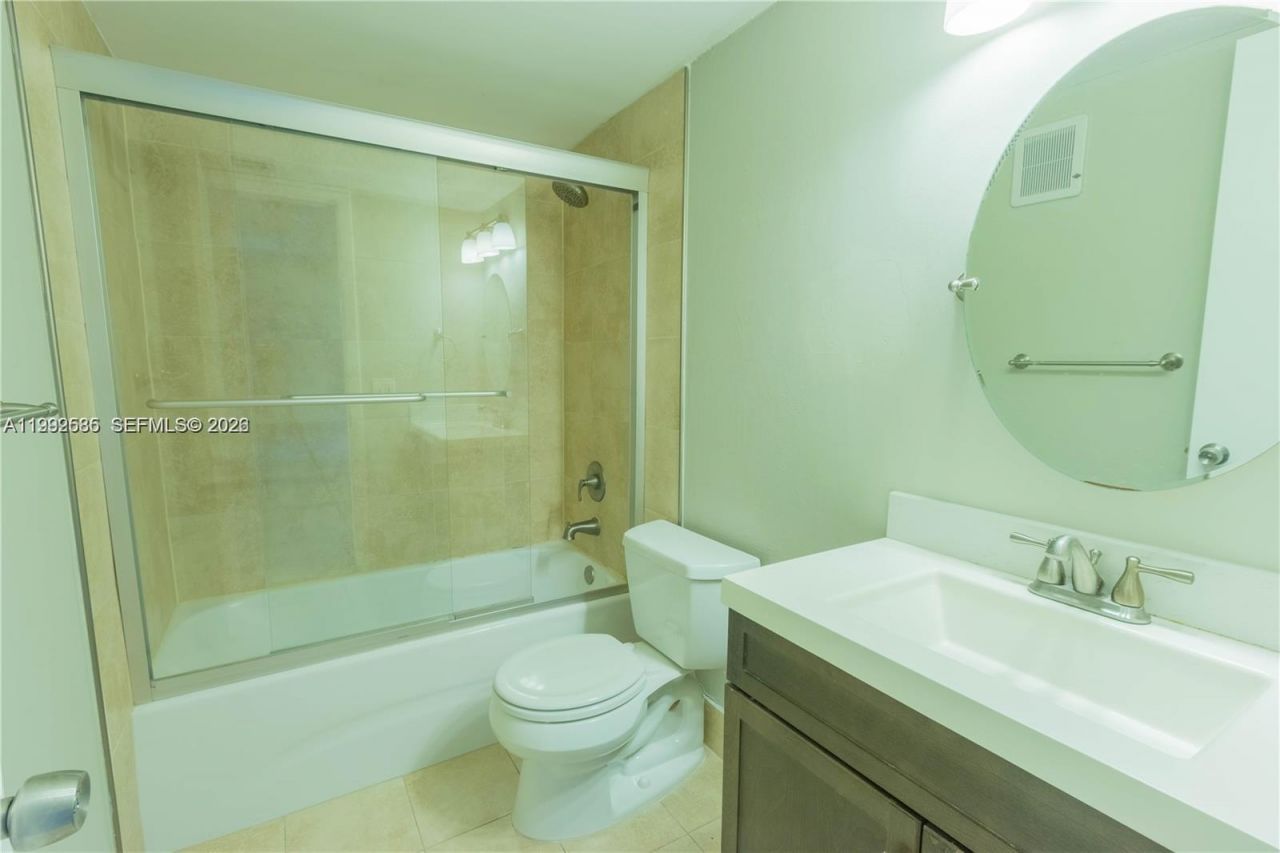 8700 SW 133rd Ave Rd, Unit 223, Miami, FL 33183 Photo