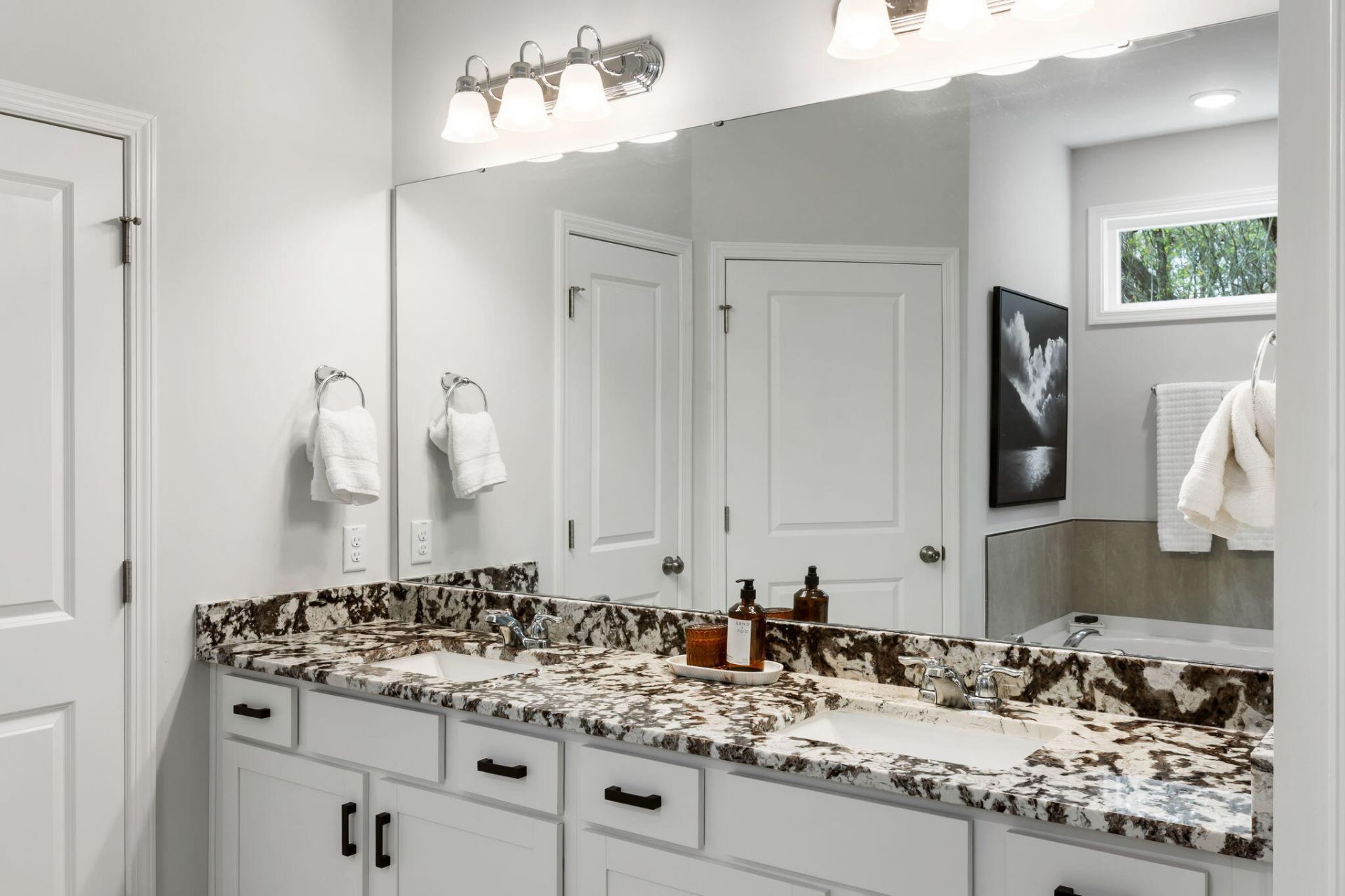 4303 Hugh Bennett Drive Photo 25