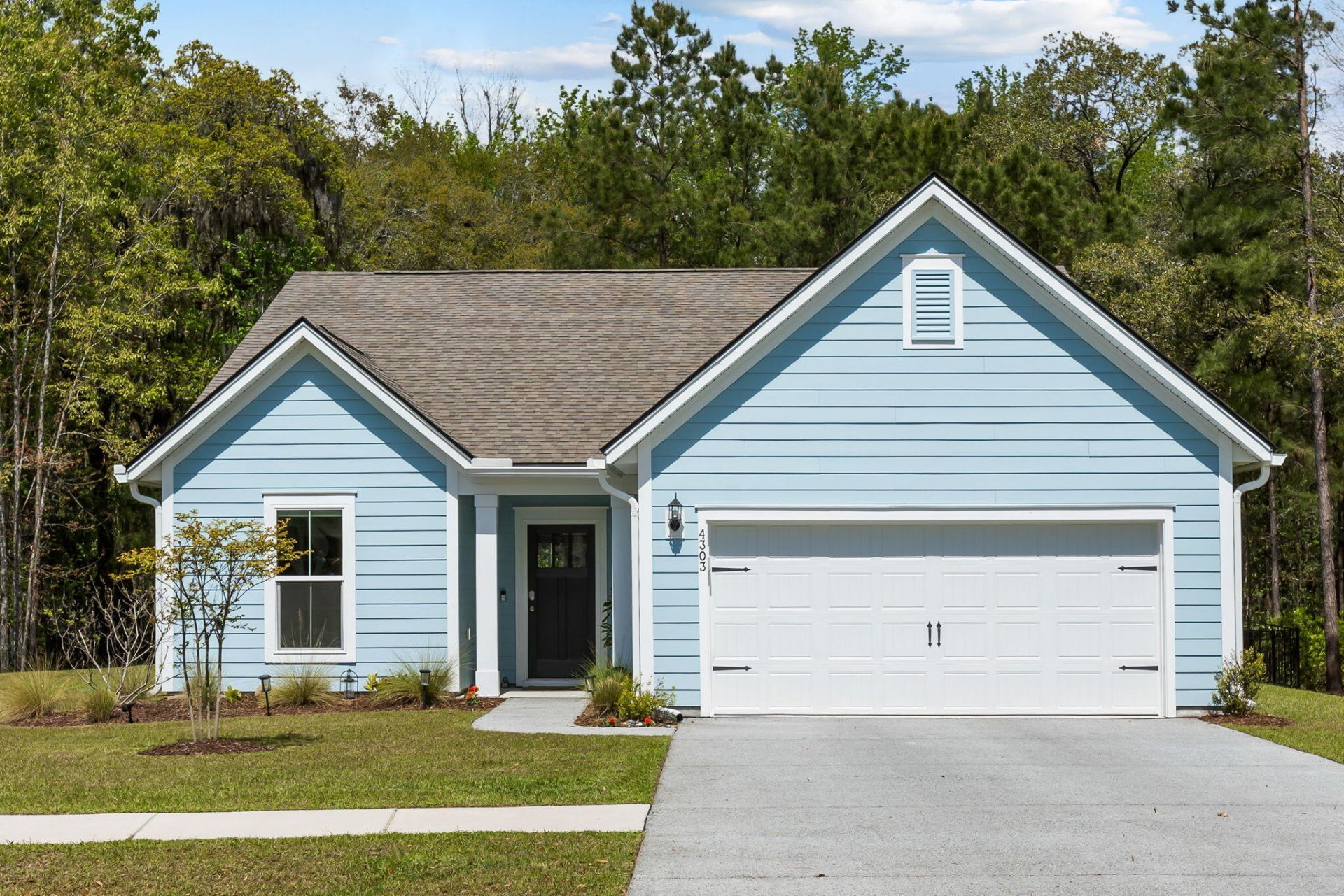 4303 Hugh Bennett Drive Photo 5