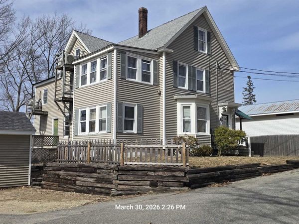14 Charles Street, Berwick, ME 03901