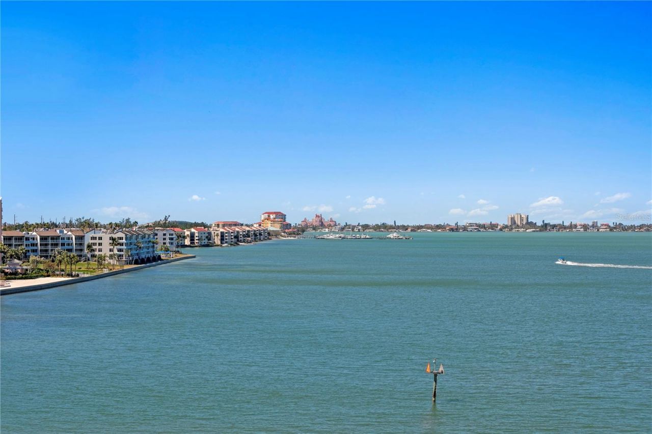 4830 Osprey Drive S, Unit 506, Saint Petersburg, FL 33711 Photo