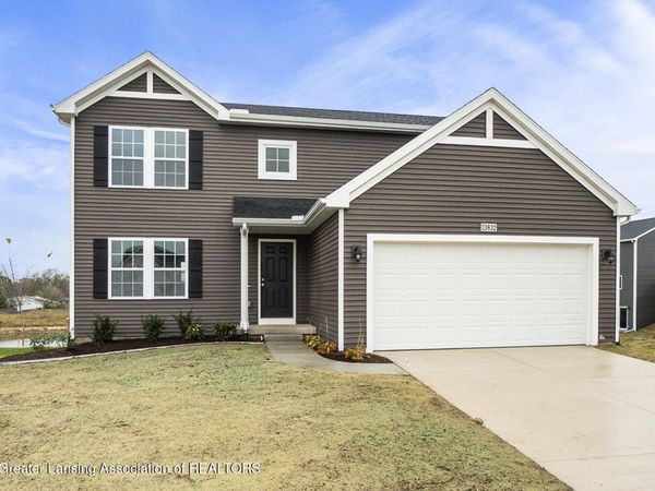 707 W Windward Way, Perry, MI 48872