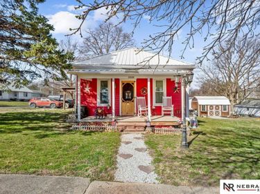 2020 L Street, Auburn, NE 68305