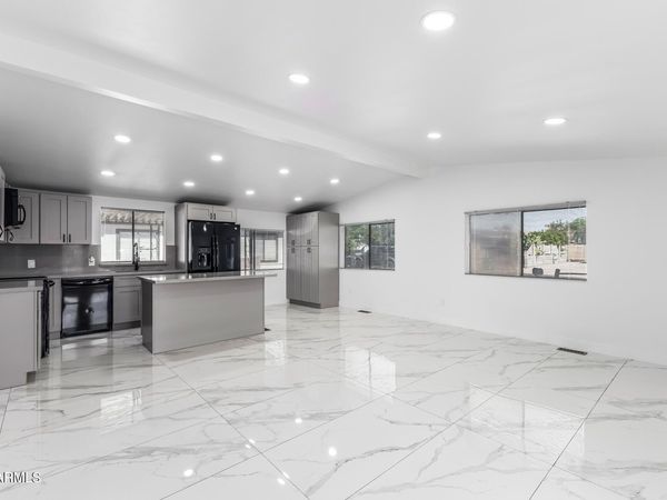1102 S 98TH Street, Mesa, AZ 85208