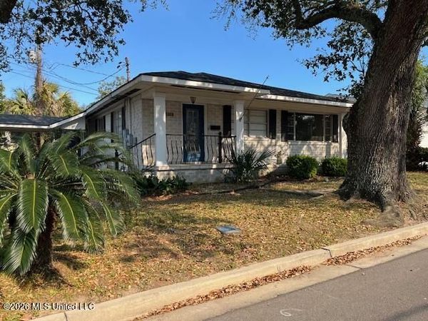 126 Azalea Drive, Biloxi, MS 39530