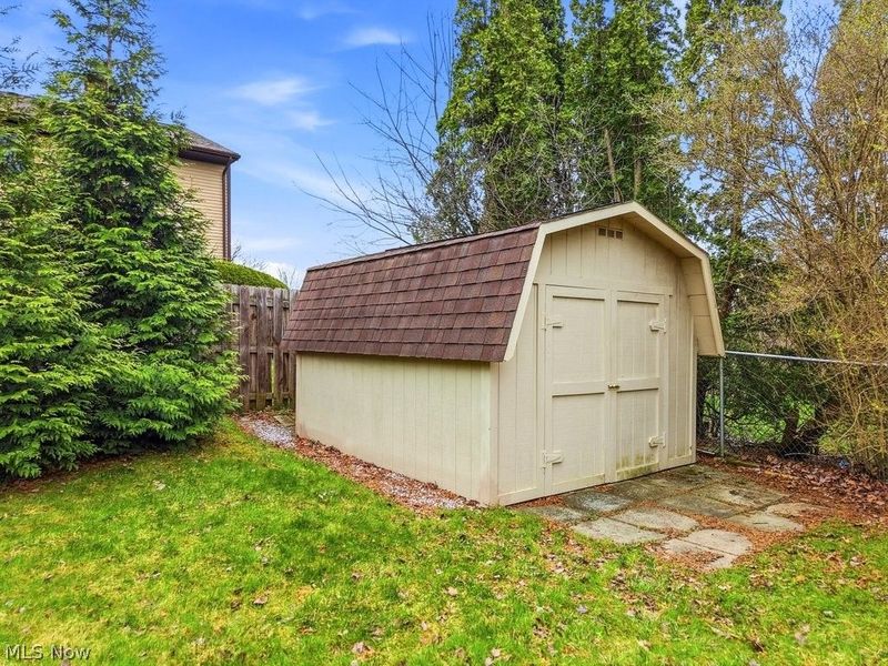 32430 N Roundhead Drive, Solon, OH 44139 Photo 33