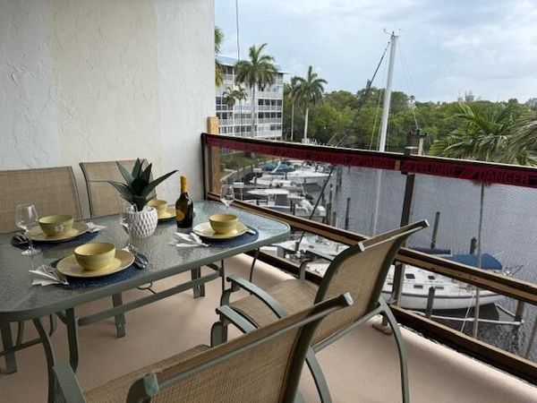 1319 E Hillsboro Boulevard, Unit 412, Deerfield Beach, FL 33441