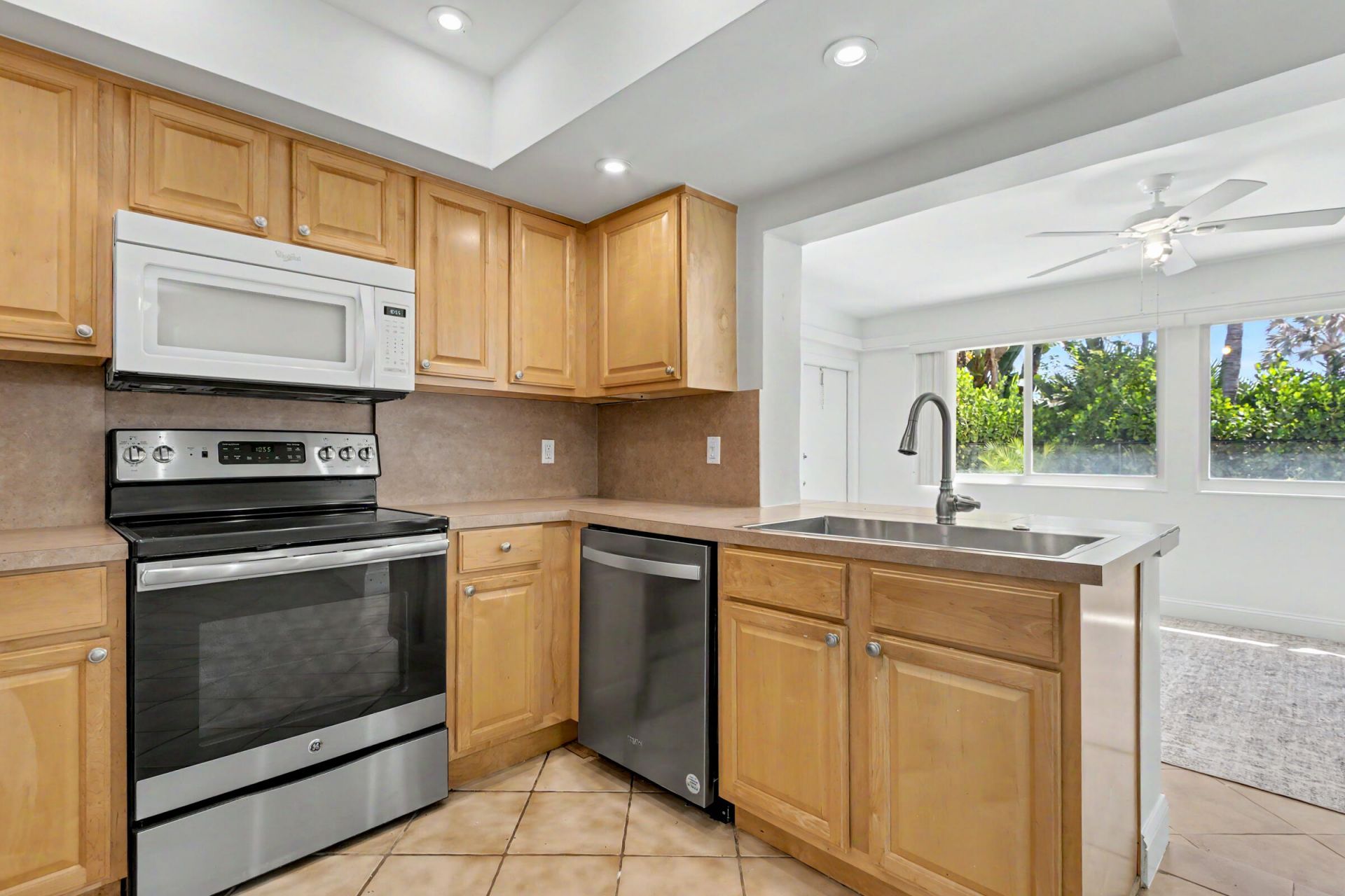 4800 NE 25th Avenue, Unit North Unit, Fort Lauderdale, FL 33308 Photo