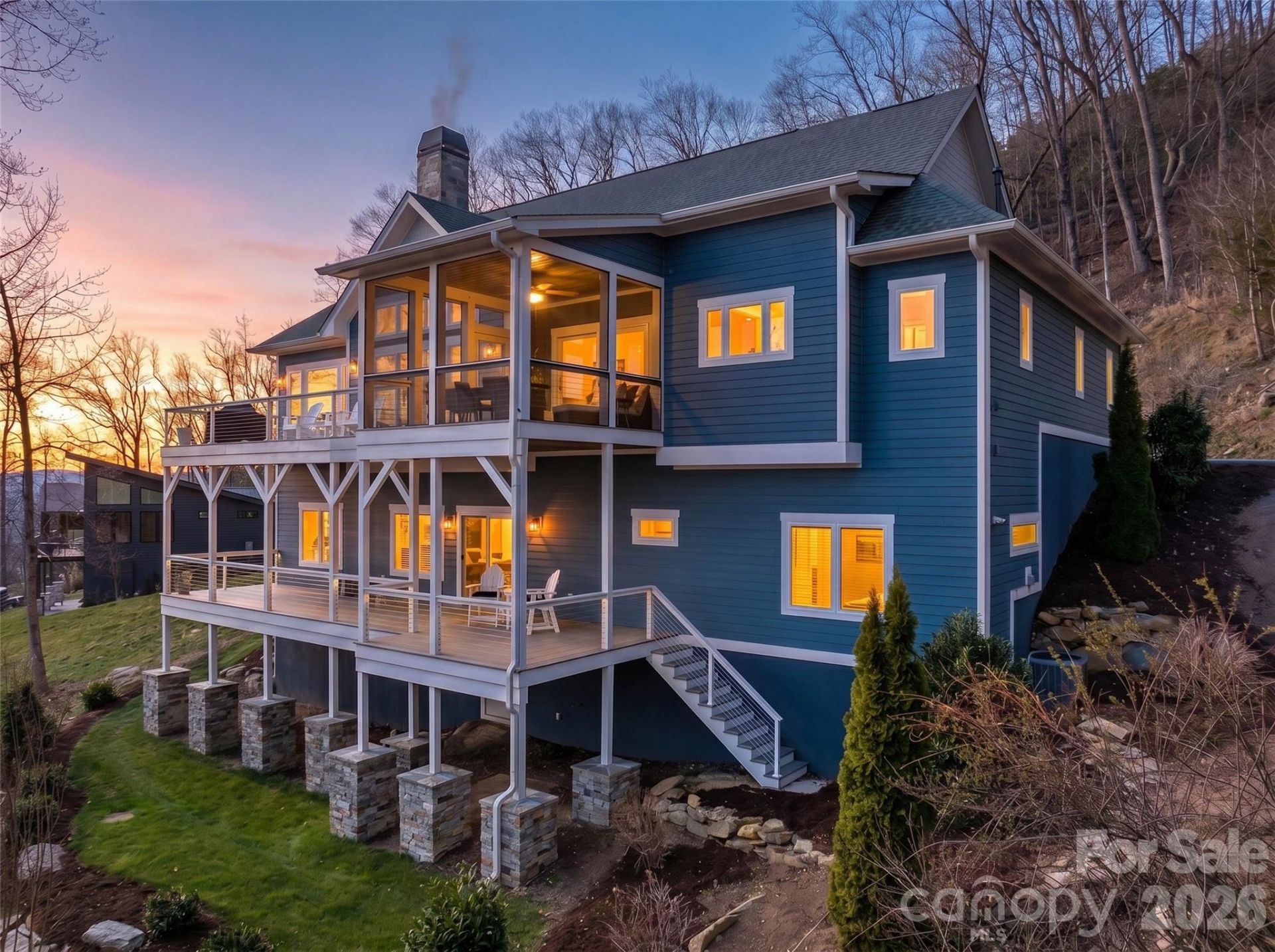 98 Rock Cliff Way, Hendersonville, NC 28791 Main Photo