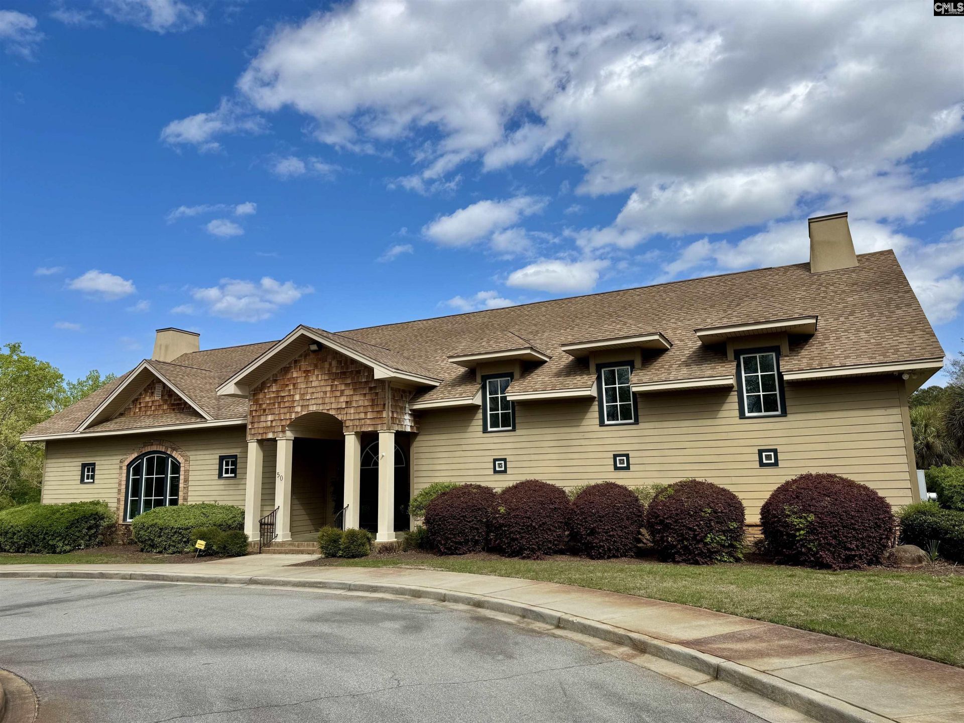 200 Clubside Drive  Photo 5