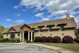 200 Clubside Drive  photo 4