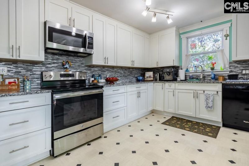 1400 B Avenue  Photo 11