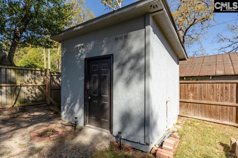 1400 B Avenue  Photo 27