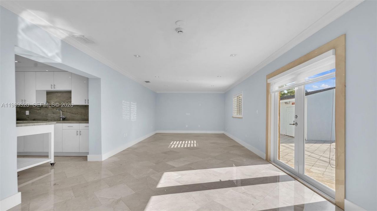 2900 SW 92nd Ave, Unit 2900, Miami, FL 33165 Photo