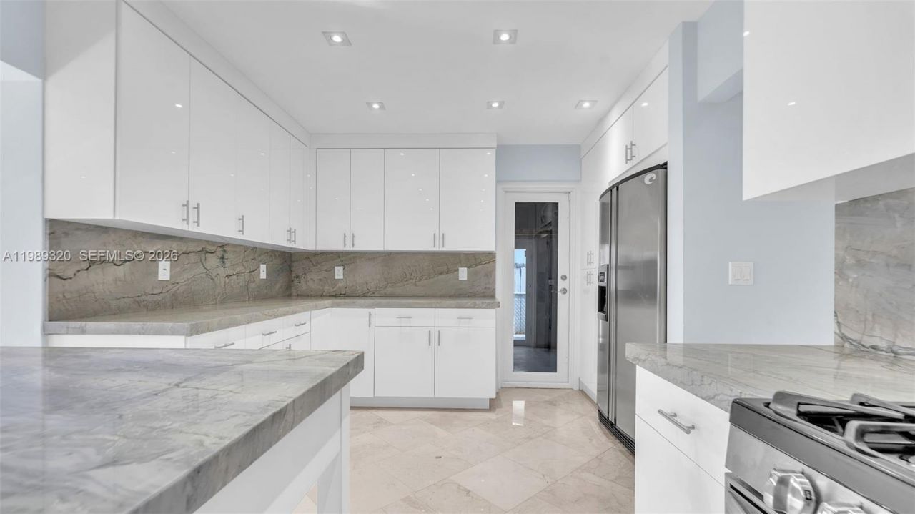 2900 SW 92nd Ave, Unit 2900, Miami, FL 33165 Photo