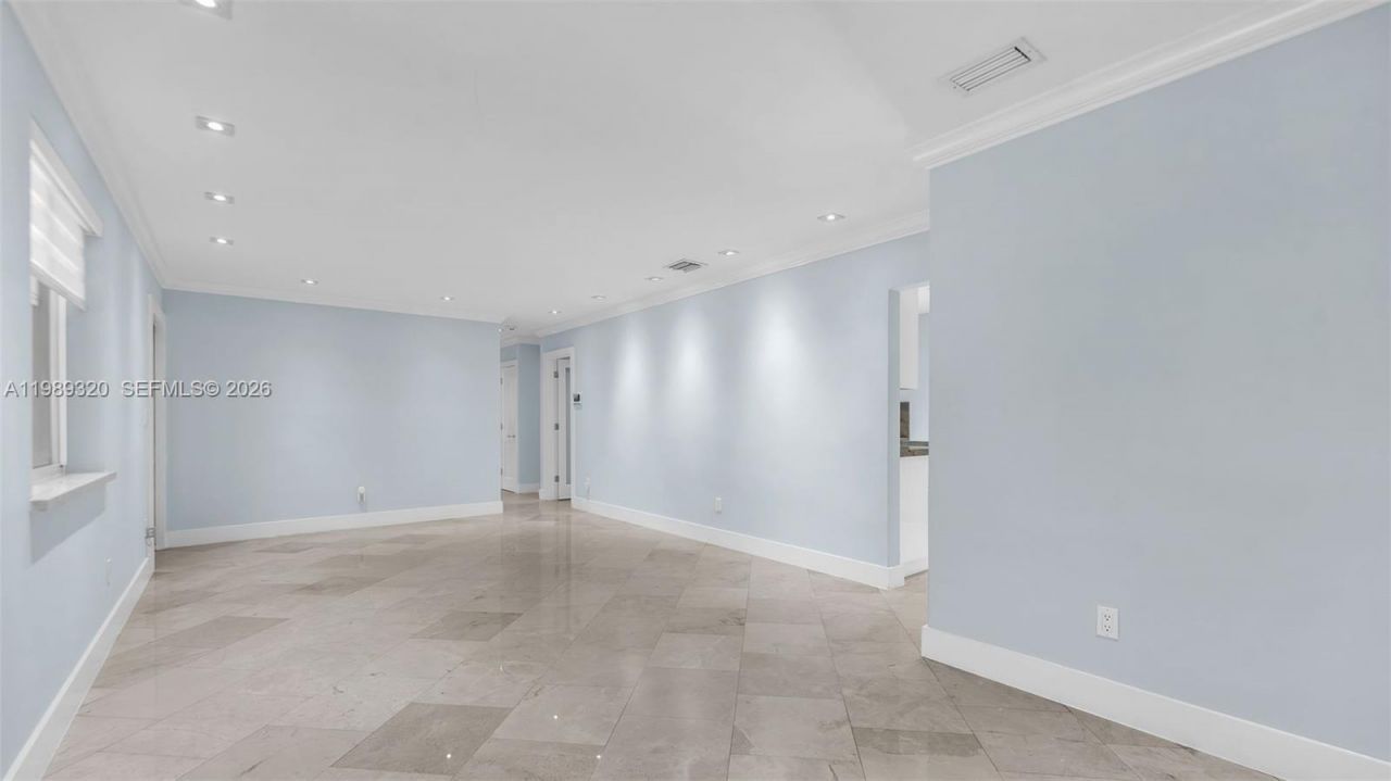 2900 SW 92nd Ave, Unit 2900, Miami, FL 33165 Photo