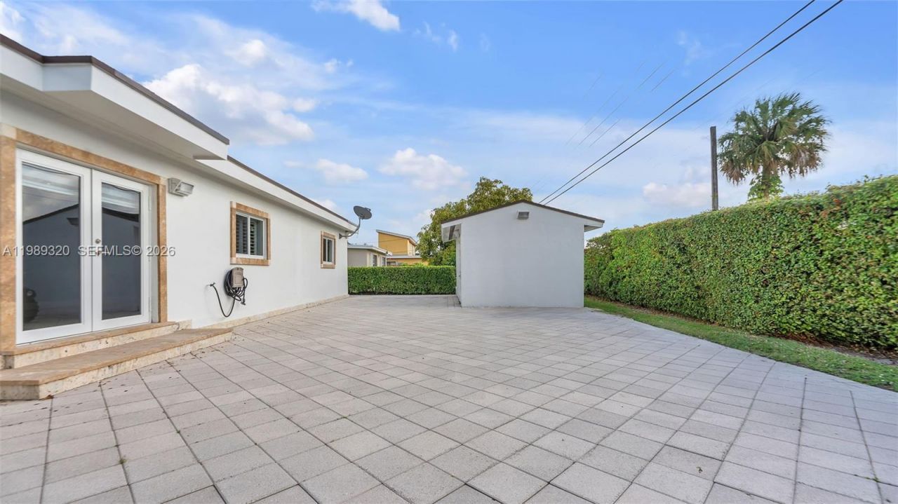 2900 SW 92nd Ave, Unit 2900, Miami, FL 33165 Photo