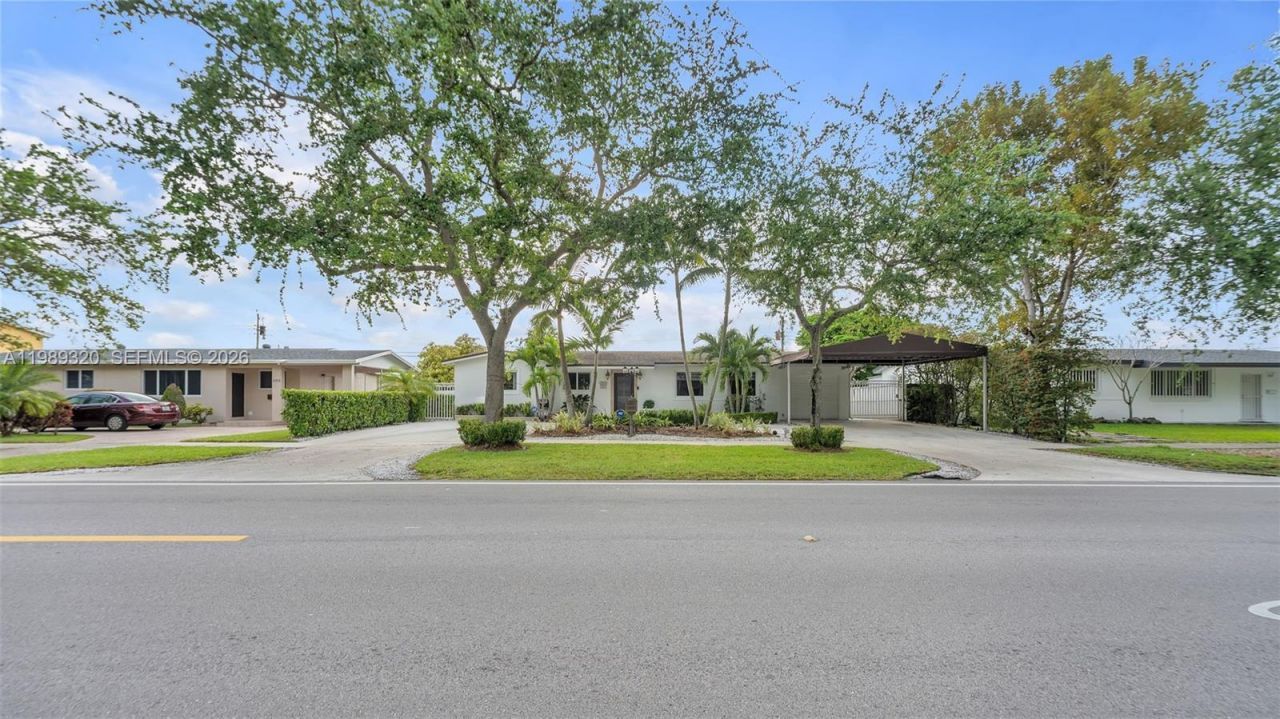 2900 SW 92nd Ave, Unit 2900, Miami, FL 33165 Photo