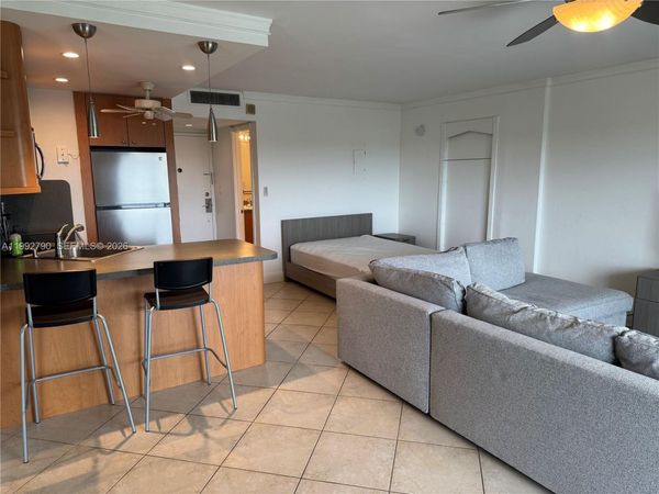 2900 NE 30th St, Unit B7, Fort Lauderdale, FL 33306