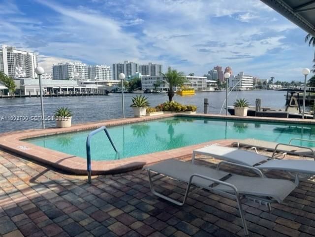 2900 NE 30th St, Unit B7, Fort Lauderdale, FL 33306 Photo