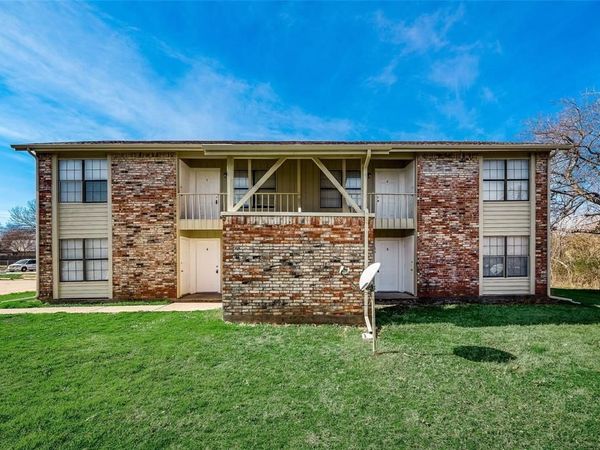 218 Renfro Street, Unit A, Grand Prairie, TX 75051