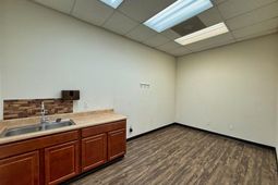 7266 Cross Park Drive photo 4
