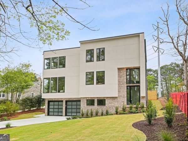 1260 Kingsley Circle NE, Atlanta, GA 30324