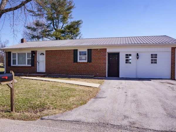 9 Templeton St , Spencer, TN 38585