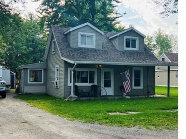 3187 2nd Street, Emmett Vlg, MI 48022