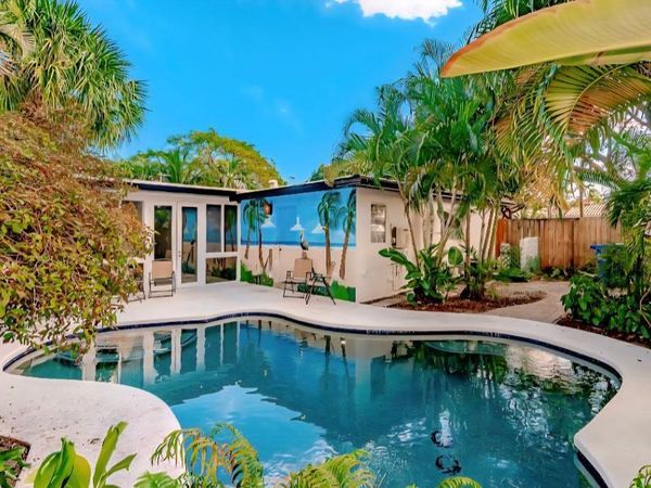 2585 SE 4th Street, Pompano Beach, FL 33062