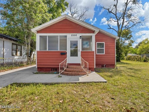 2550 SUMMIT Street, Jacksonville, FL 32204