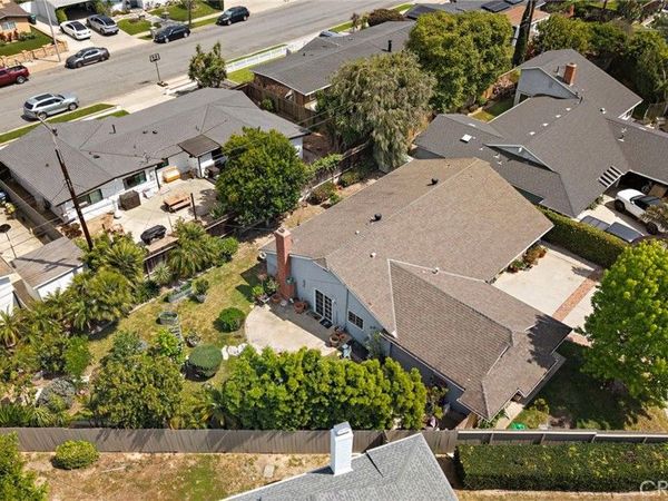 2147 Aster Place, Costa Mesa, CA 92627