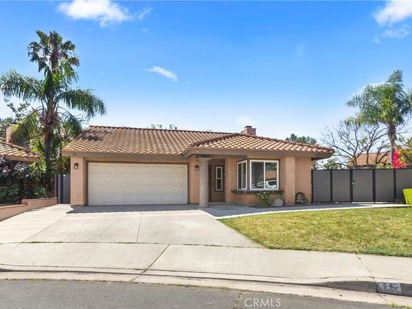 11 Via Becerra, Rancho Santa Margarita, CA 92688