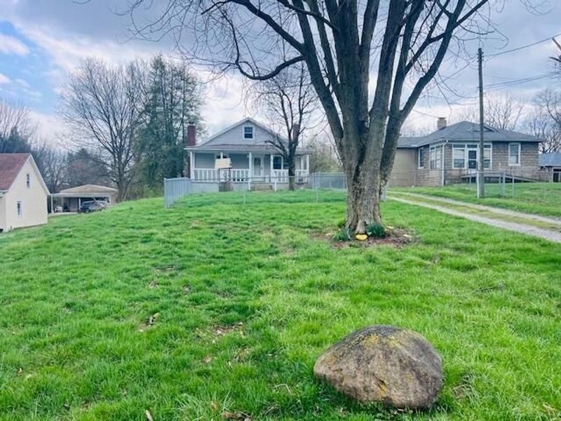 1055 Hart Road , Columbus, OH 43223 Photo 1