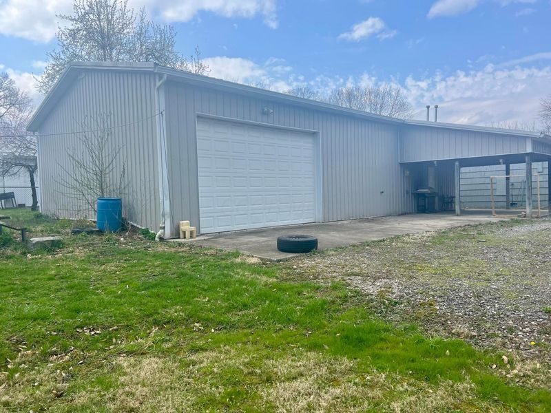 1055 Hart Road , Columbus, OH 43223 Photo 11