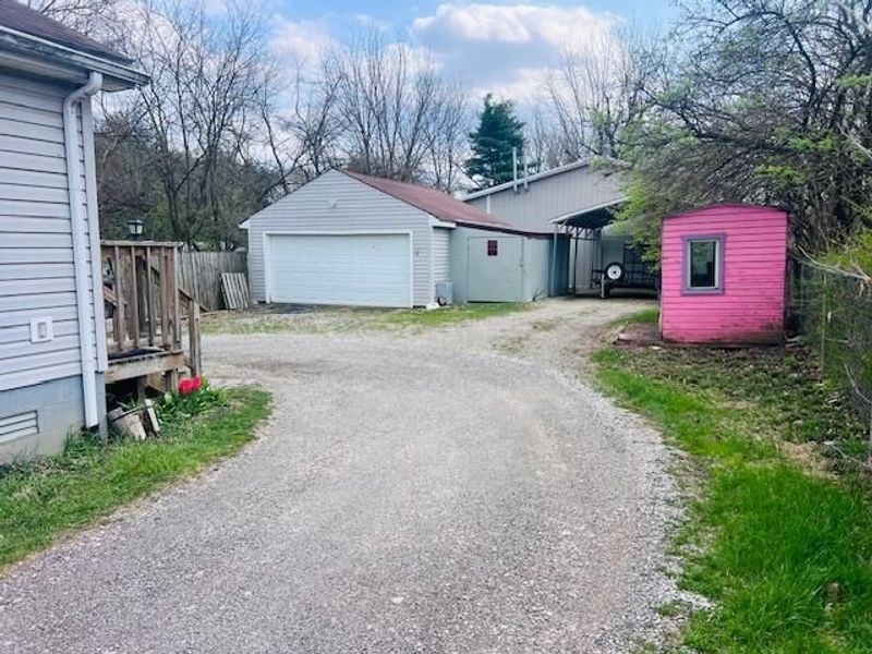 1055 Hart Road , Columbus, OH 43223 Photo 7