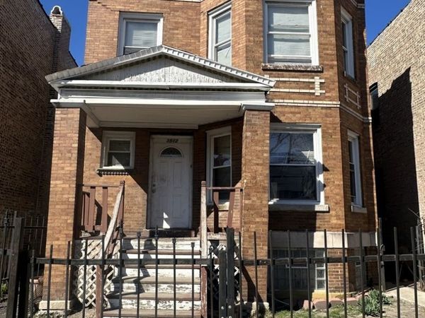 3512 W Polk Street, Chicago, IL 60624