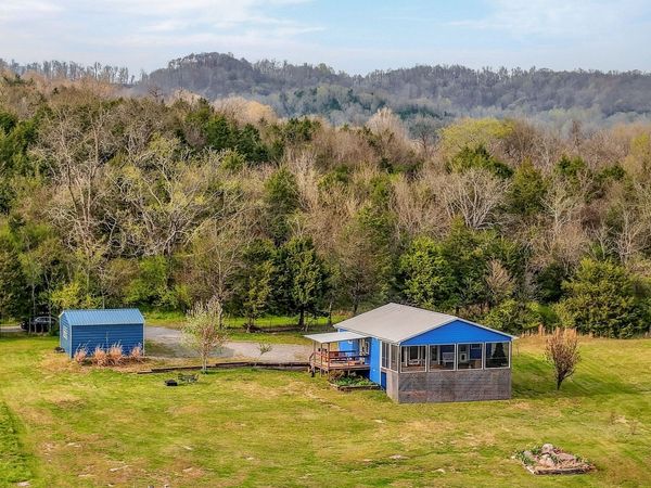 6076 Granville Hwy , Granville, TN 38564