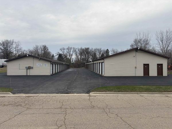 1118 East Street, Stoughton, WI 53589