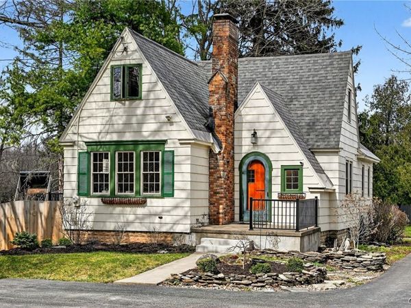 6029 E Seneca , Jamesville, NY 13078