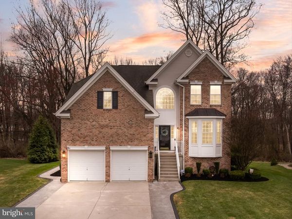 6 BUCKINGHAM COURT , DELRAN, NJ 08075