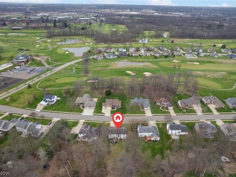 2480 Cyprus Drive SE, Massillon, OH 44646 Photo 2